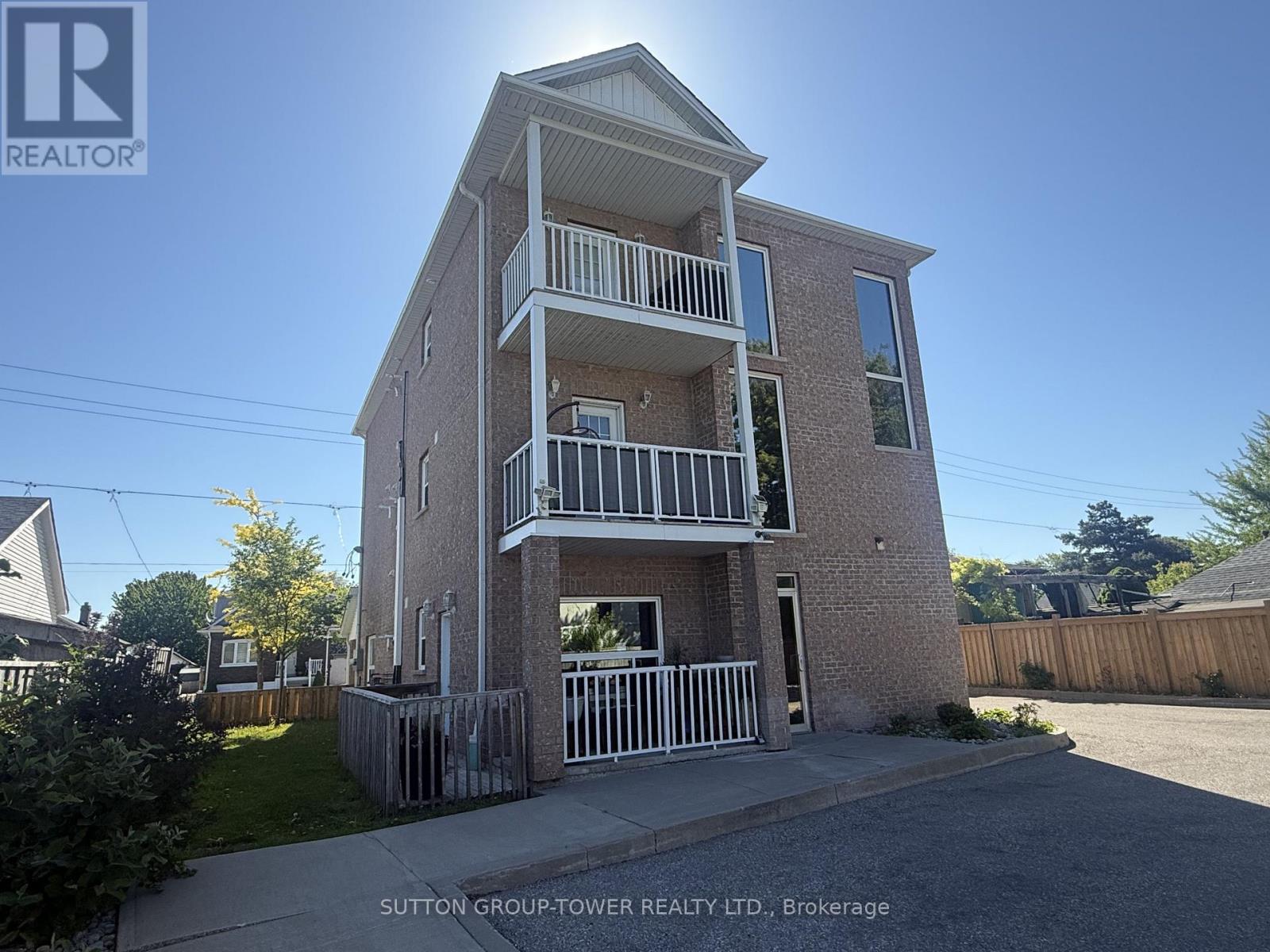 750 Albert Street Property Photo 39