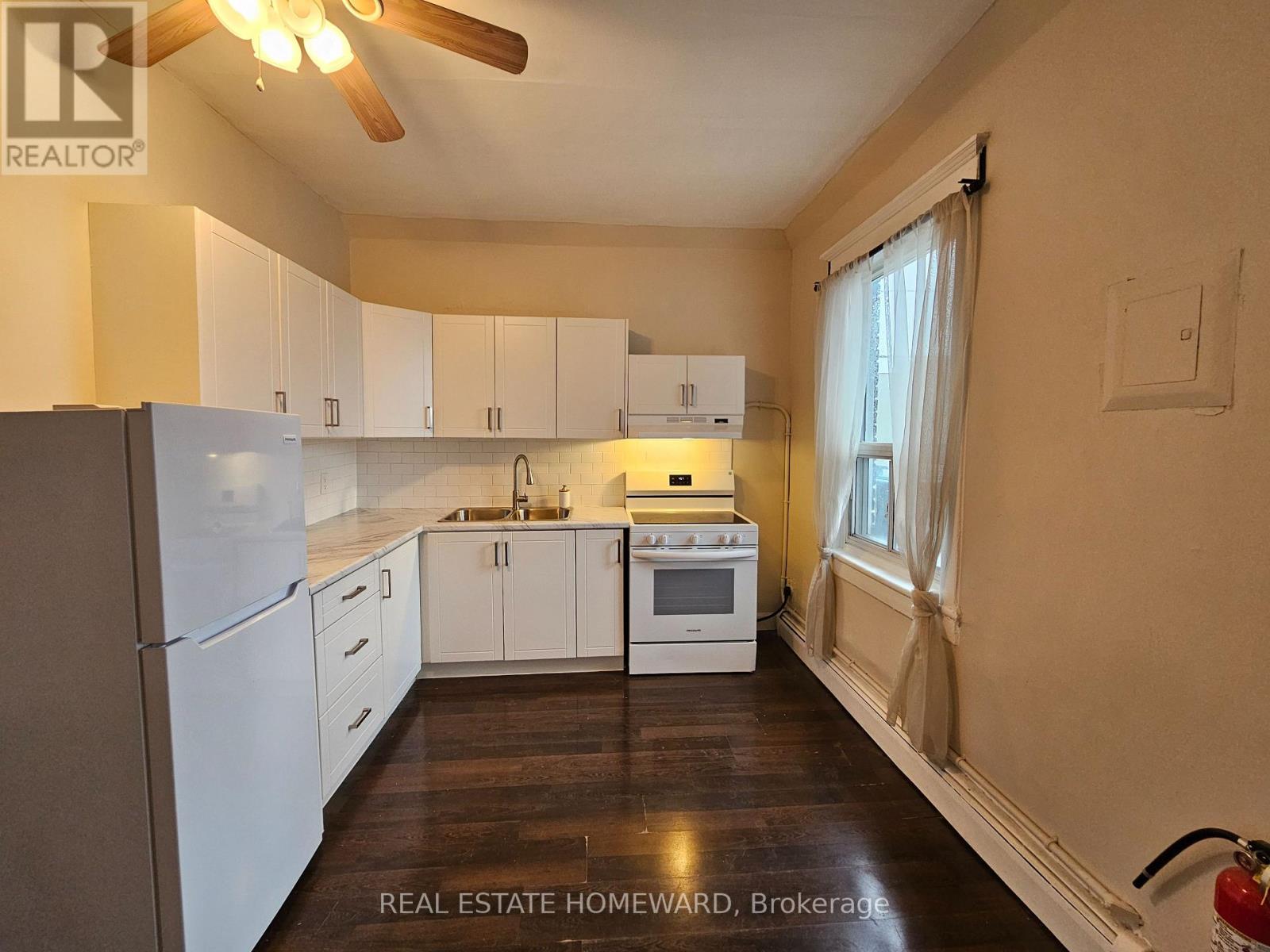 A - 733 Pape Avenue Property Photo 1