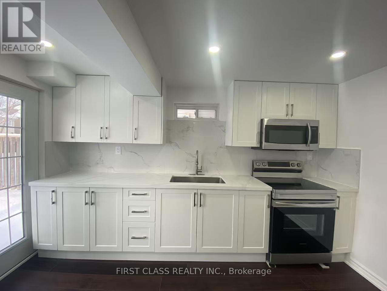 1716 Arborwood Drive Property Photo 8
