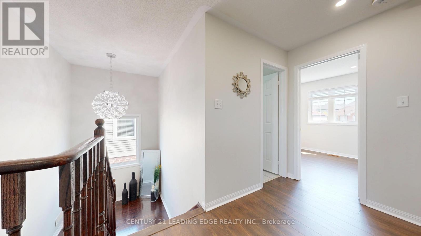 784 Ormond Drive Property Photo 24