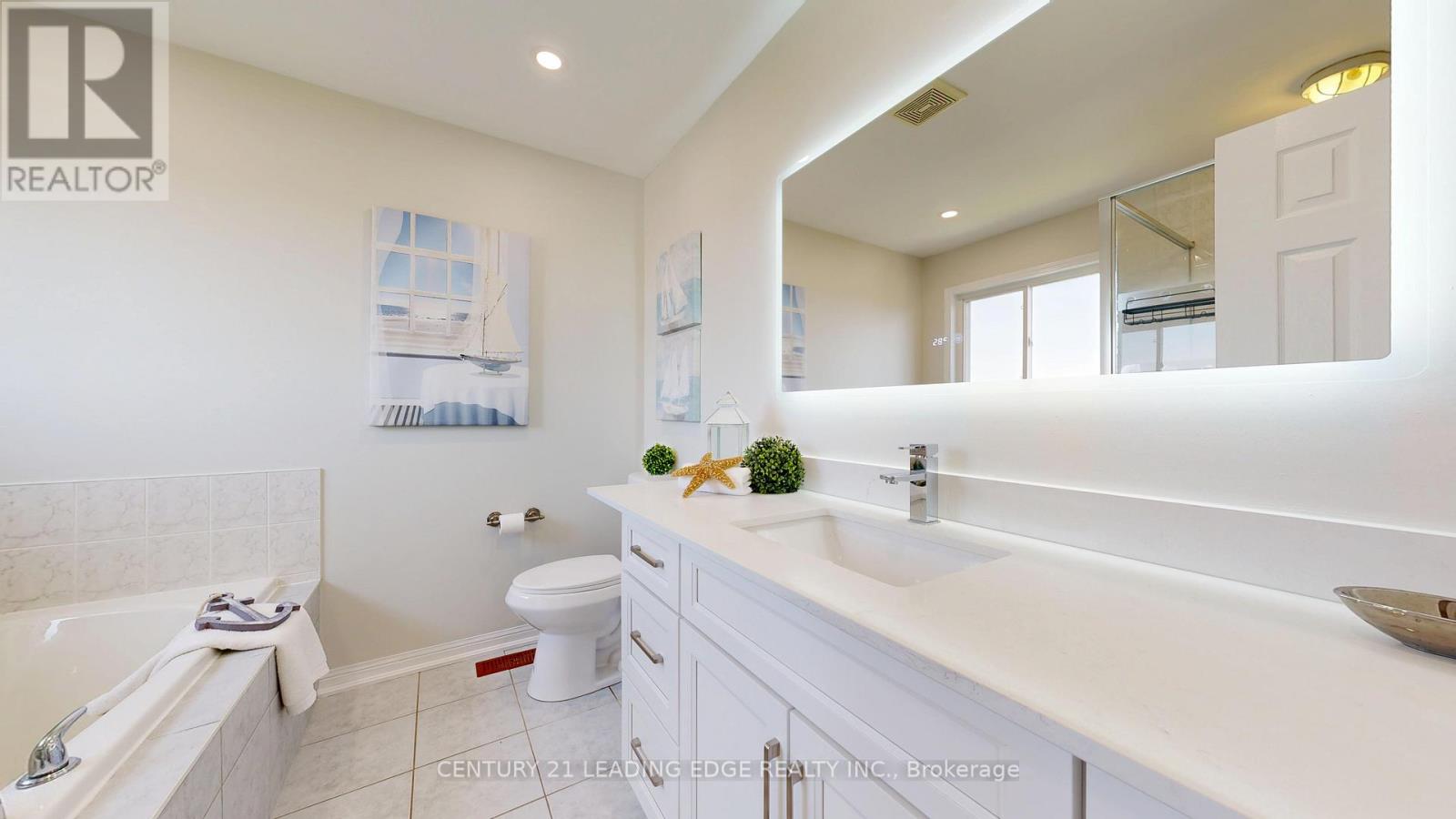 784 Ormond Drive Property Photo 31