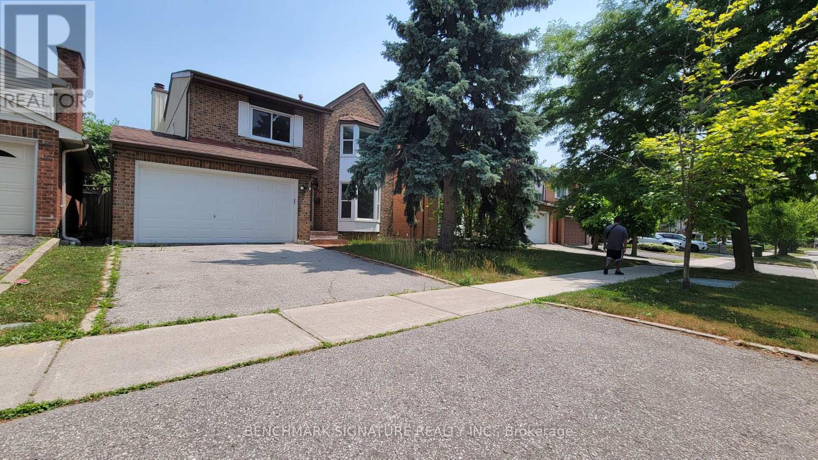 35 Wintermute Boulevard Property Photo 1