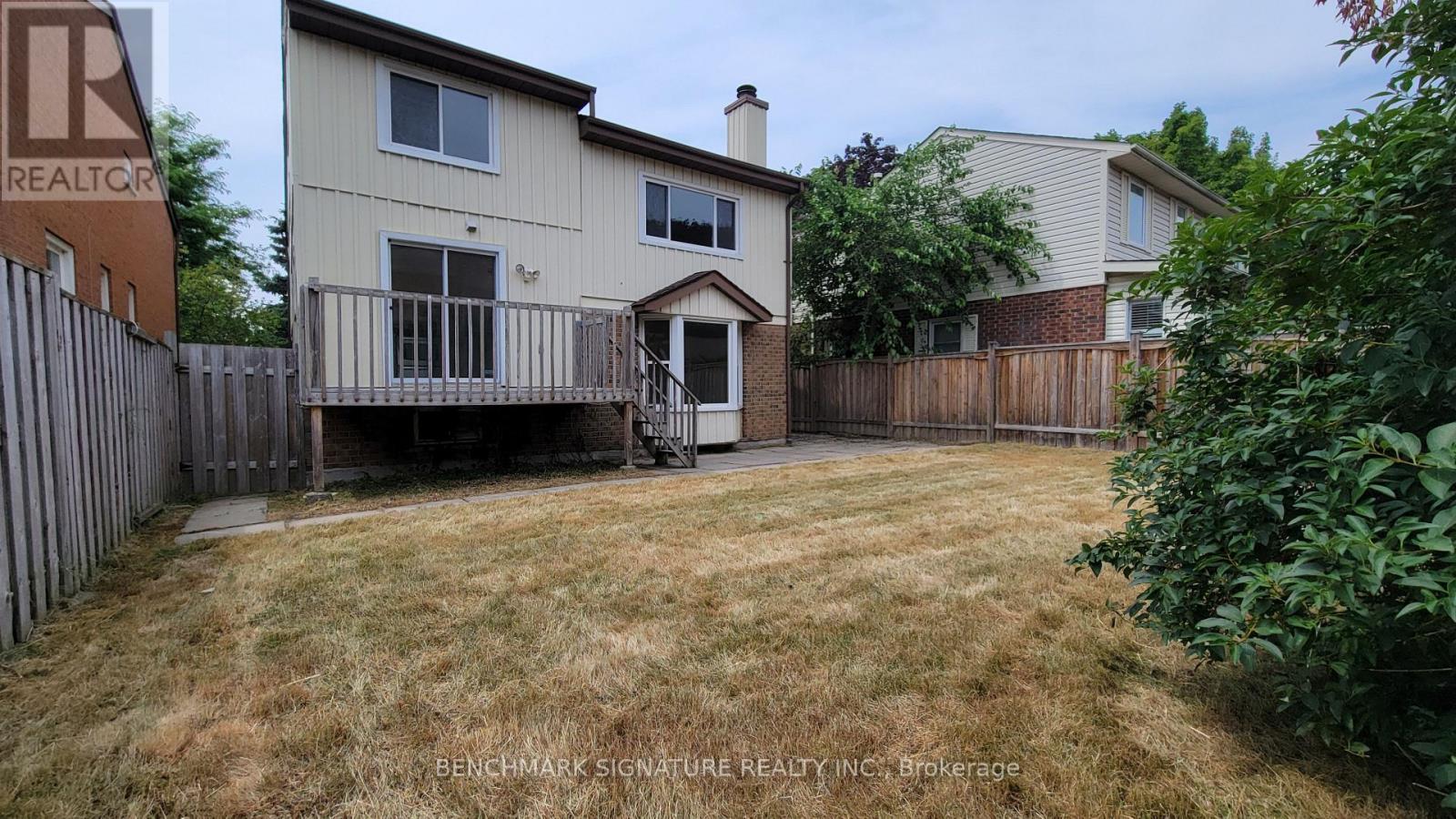 35 Wintermute Boulevard Property Photo 2