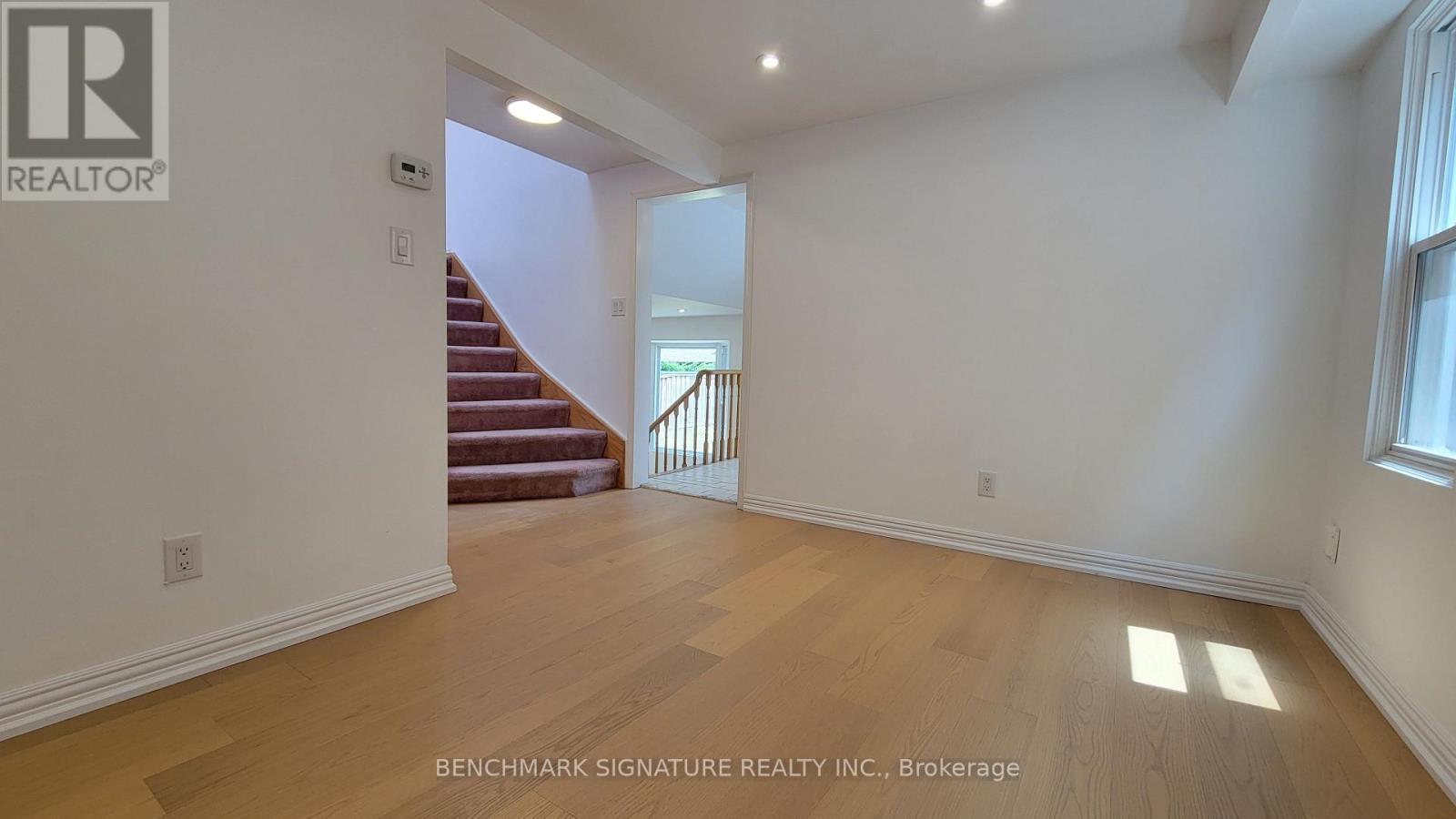 35 Wintermute Boulevard Property Photo 9