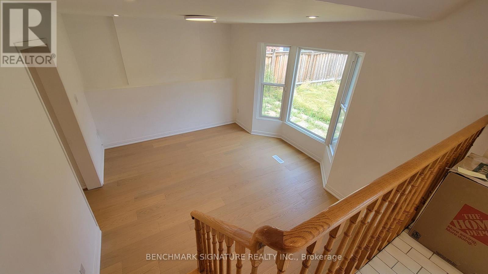 35 Wintermute Boulevard Property Photo 13
