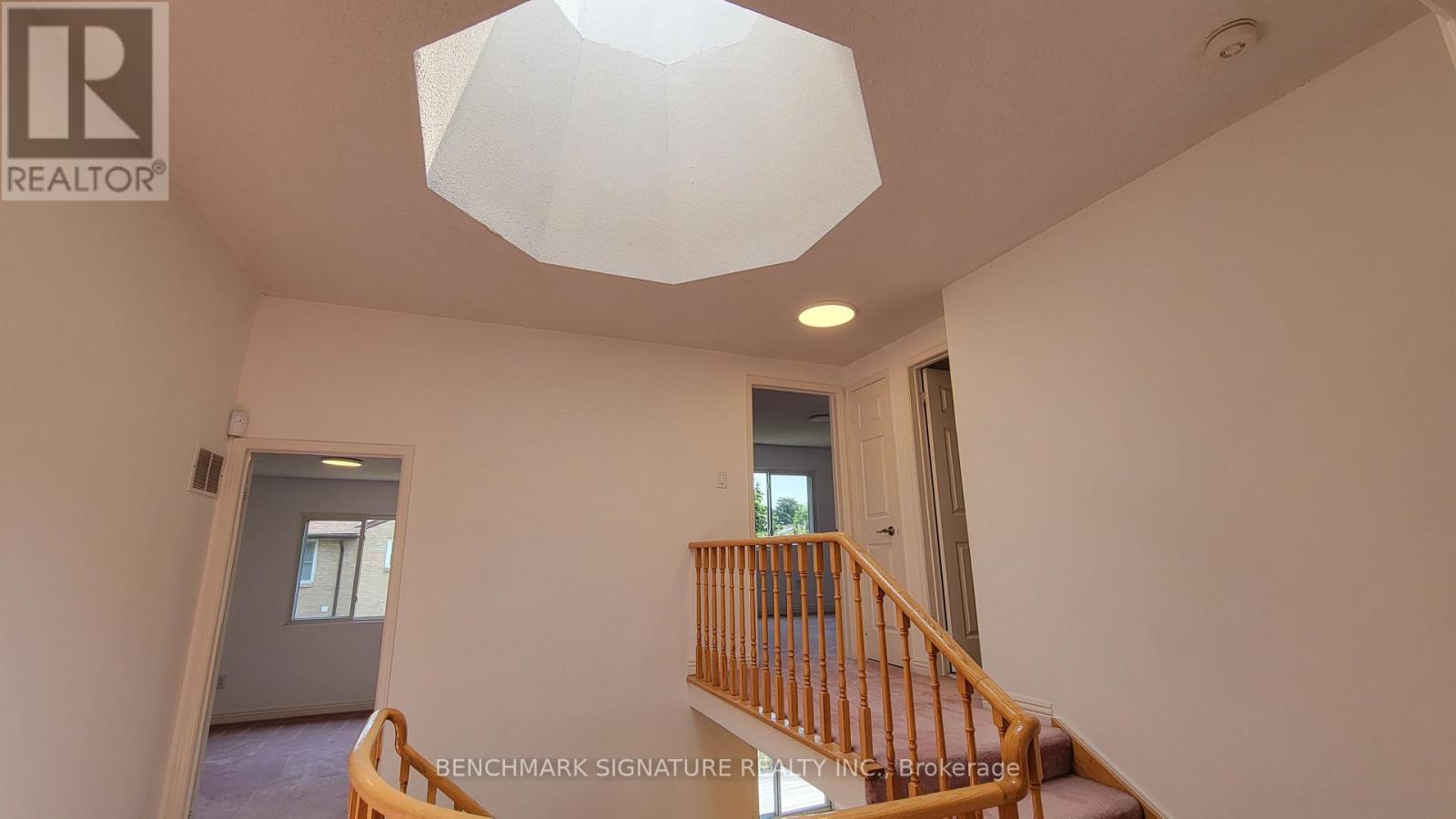 35 Wintermute Boulevard Property Photo 16