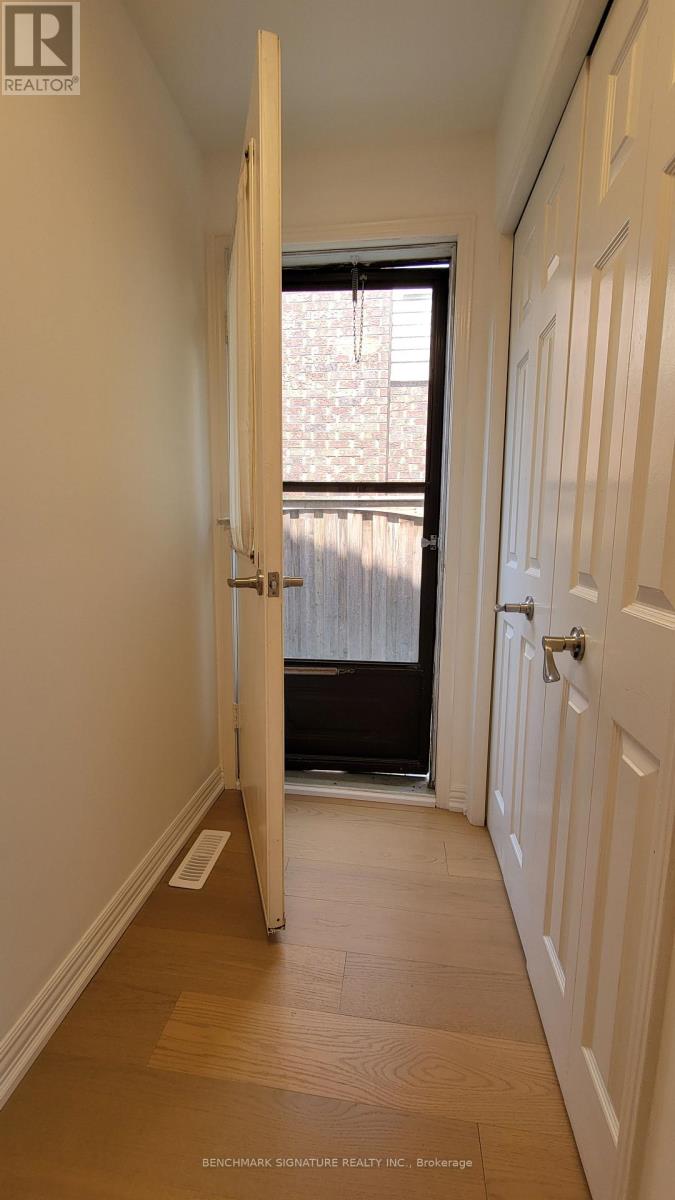 35 Wintermute Boulevard Property Photo 27