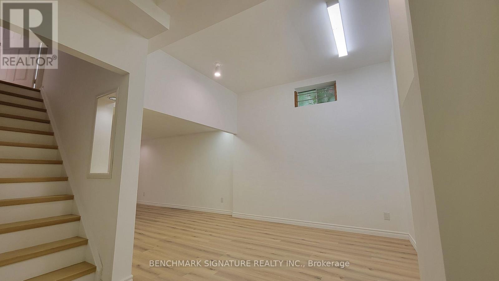 35 Wintermute Boulevard Property Photo 29
