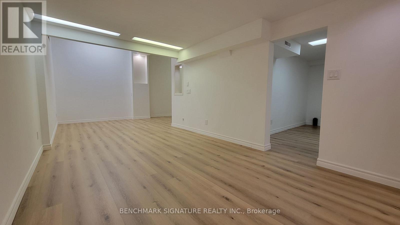 35 Wintermute Boulevard Property Photo 36