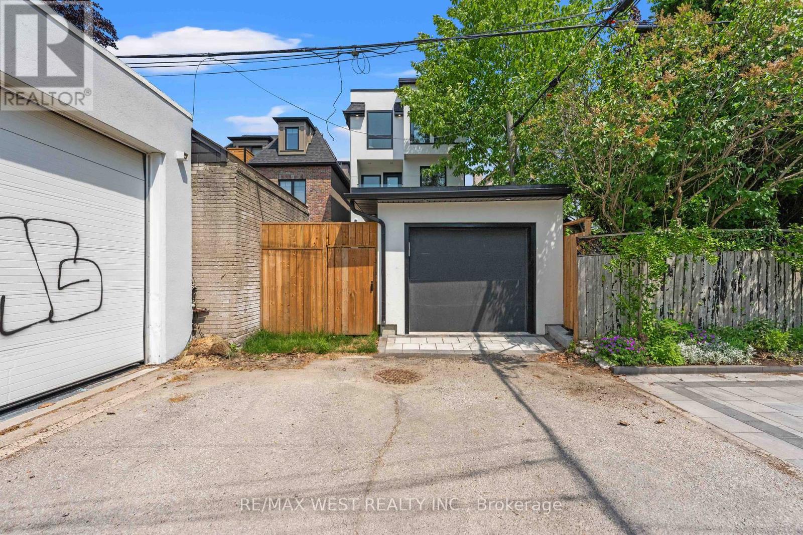 15 Cruikshank Avenue Property Photo 45