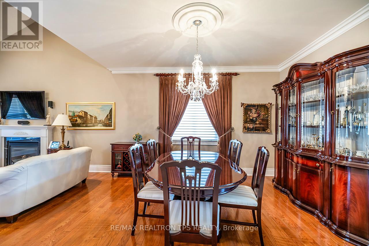 25 Leafield Drive Property Photo 6