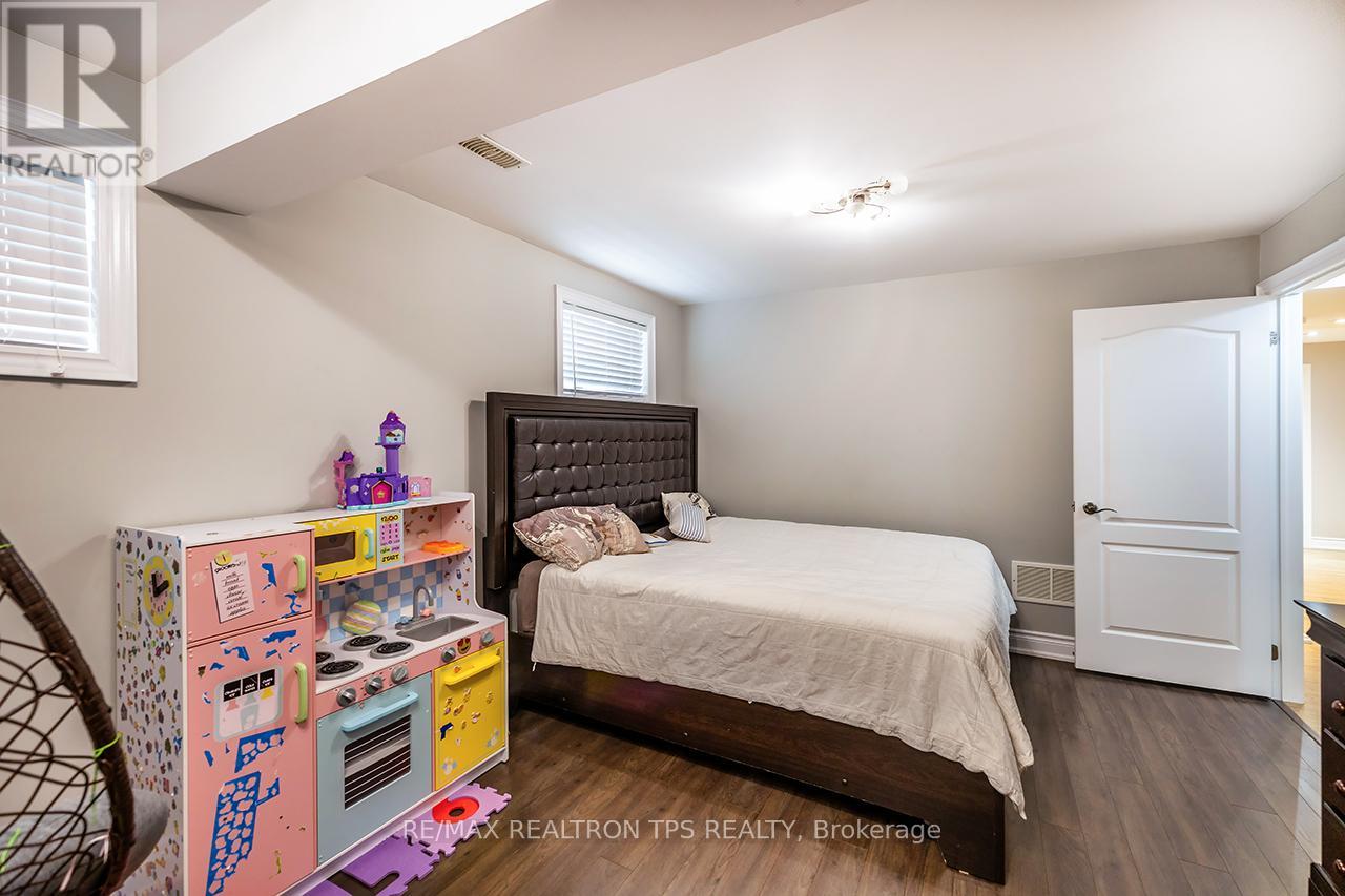 25 Leafield Drive Property Photo 33