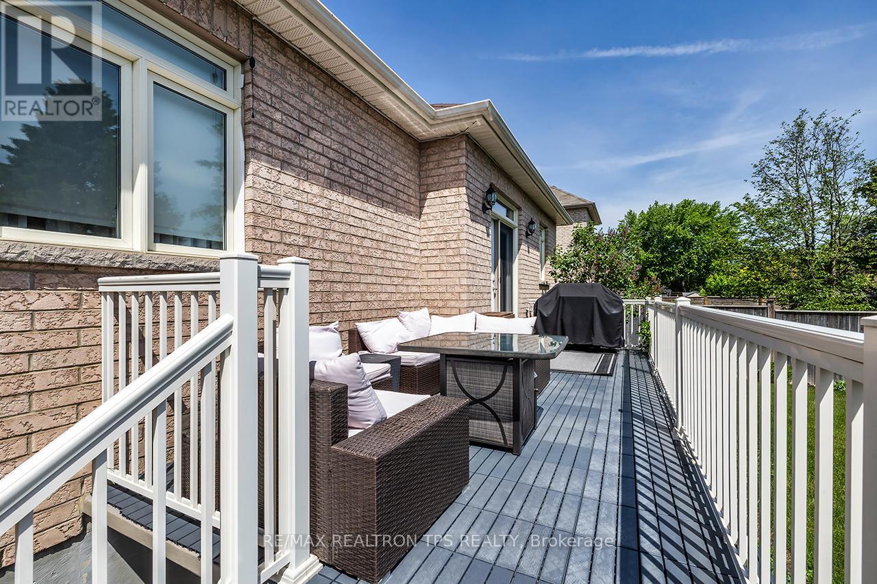 25 Leafield Drive Property Photo 39