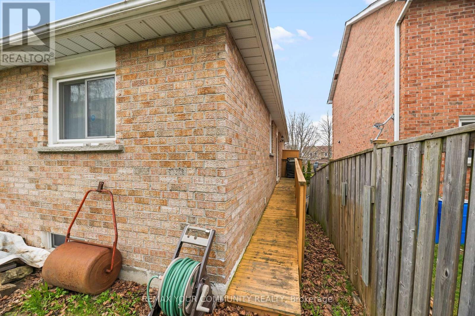 21 Wright Crescent Property Photo 14