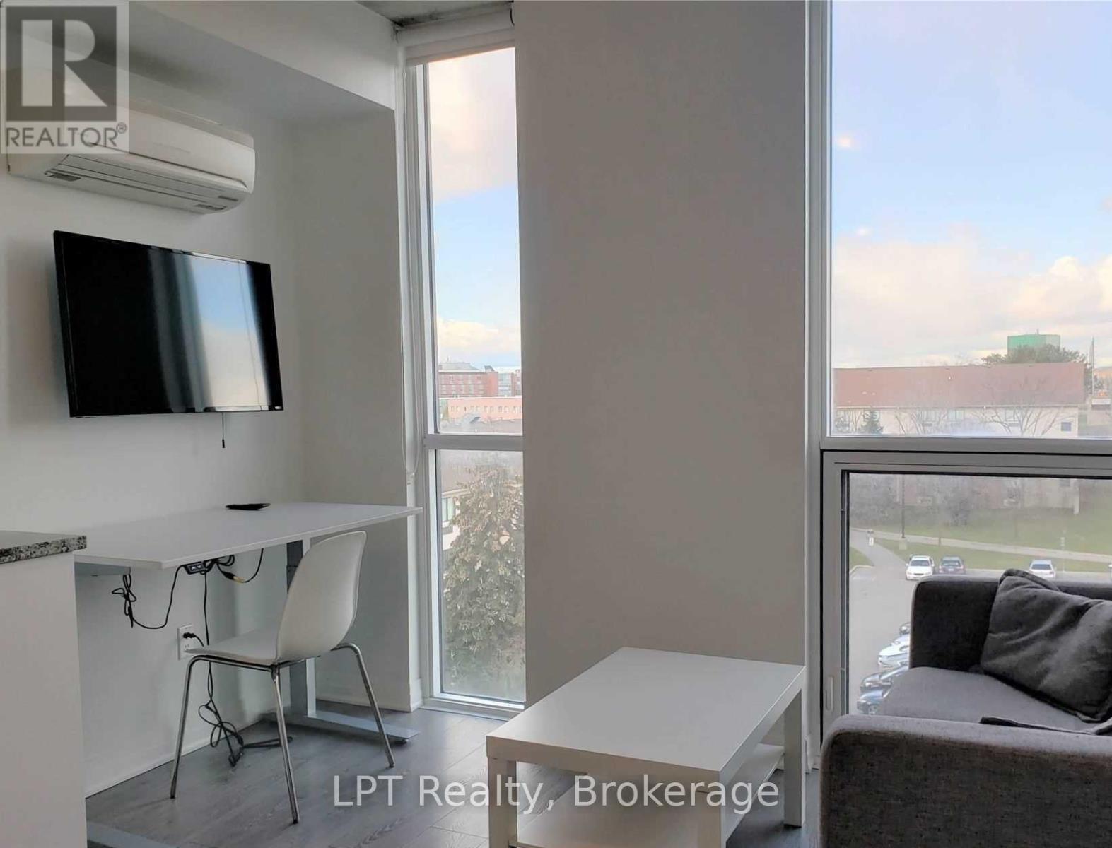 428 - 1900 Simcoe Street N Property Photo 3