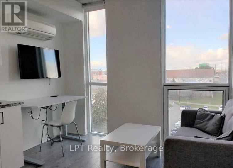 428 - 1900 Simcoe Street N Property Photo 10
