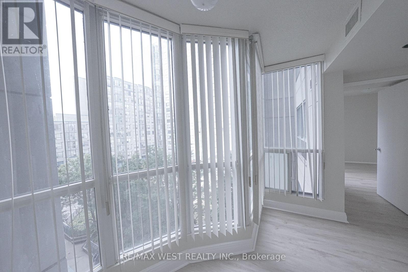 608 - 1470 Midland Avenue Property Photo 21