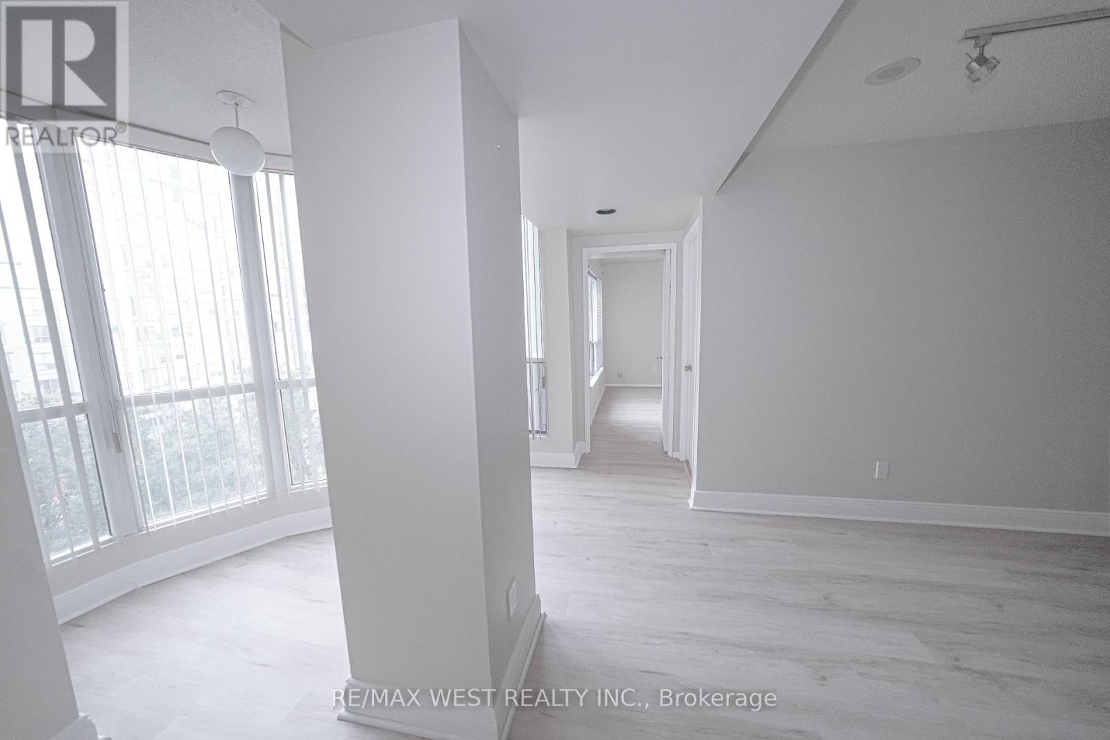 608 - 1470 Midland Avenue Property Photo 22