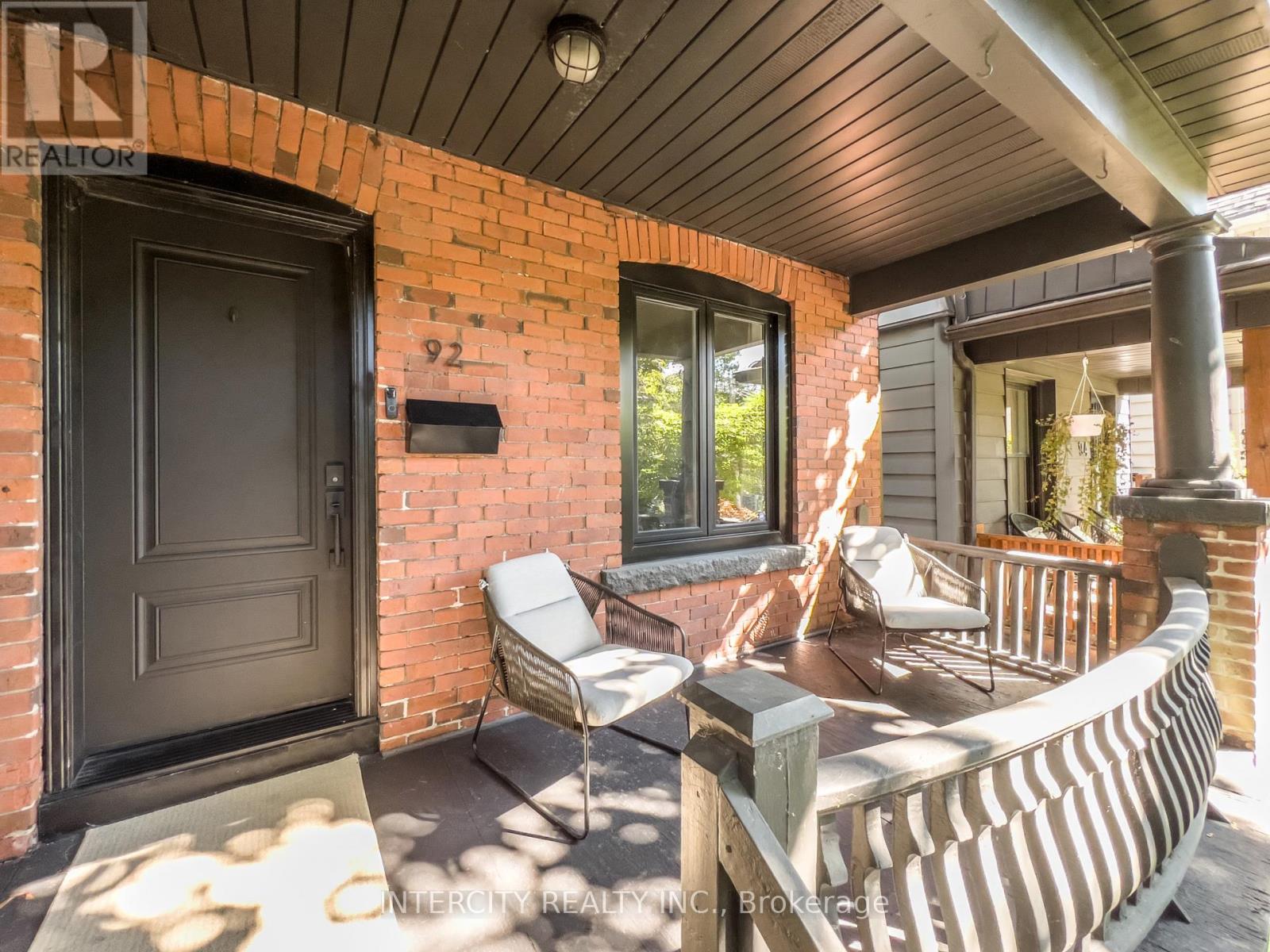 92 Dagmar Avenue Property Photo 2