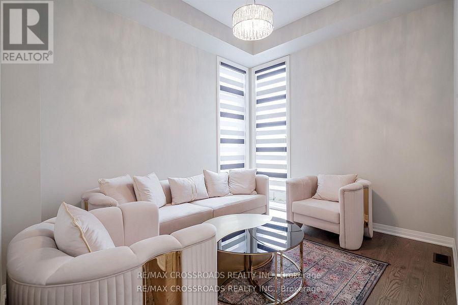 239 Port Darlington Road Property Photo 6