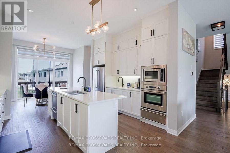 239 Port Darlington Road Property Photo 12