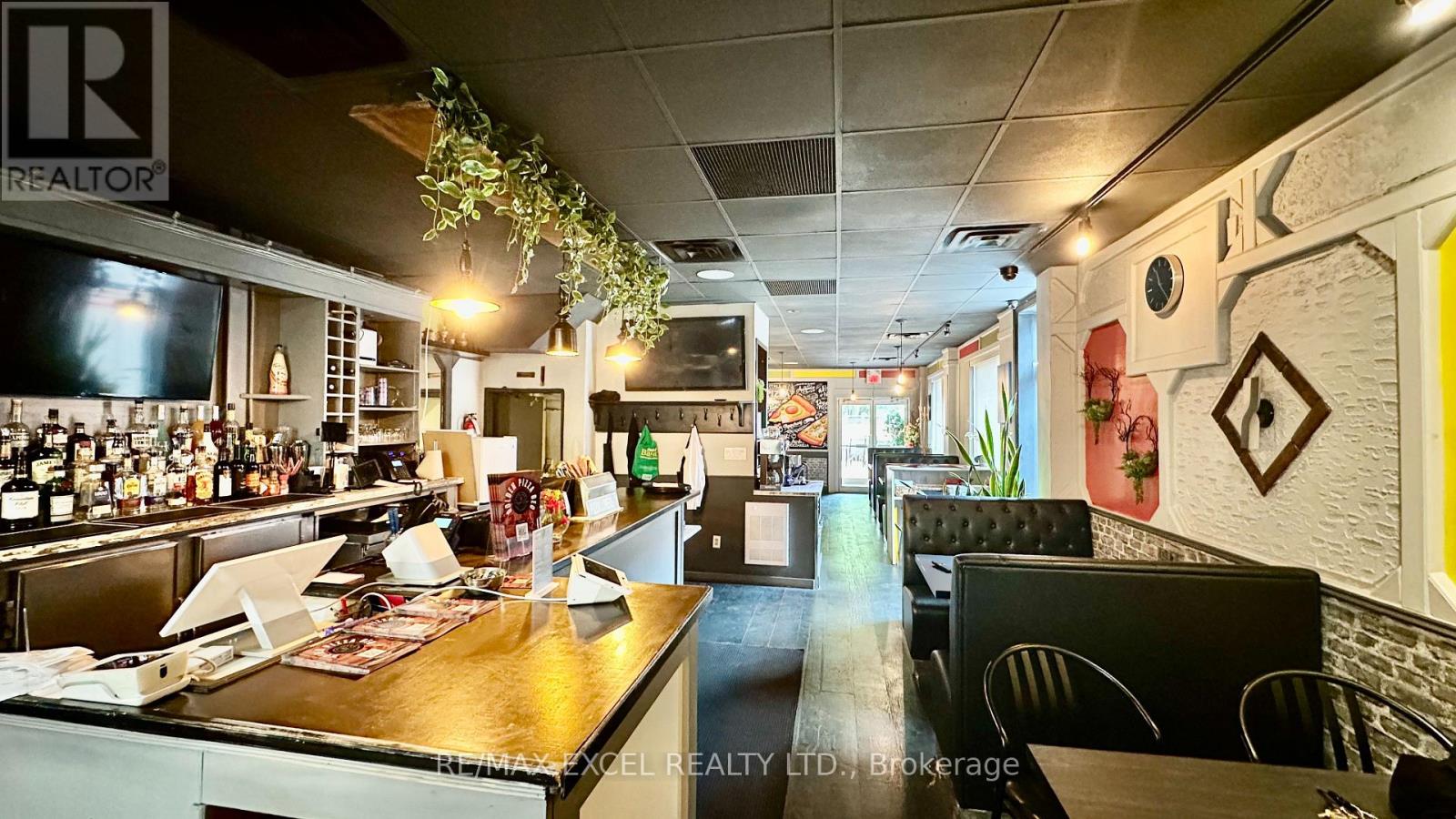 1201 Broadview Avenue Property Photo 9