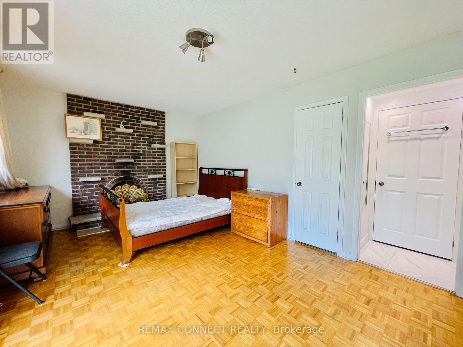 Ground Floor Studio - 99 Bushmills Square Property Photo 8