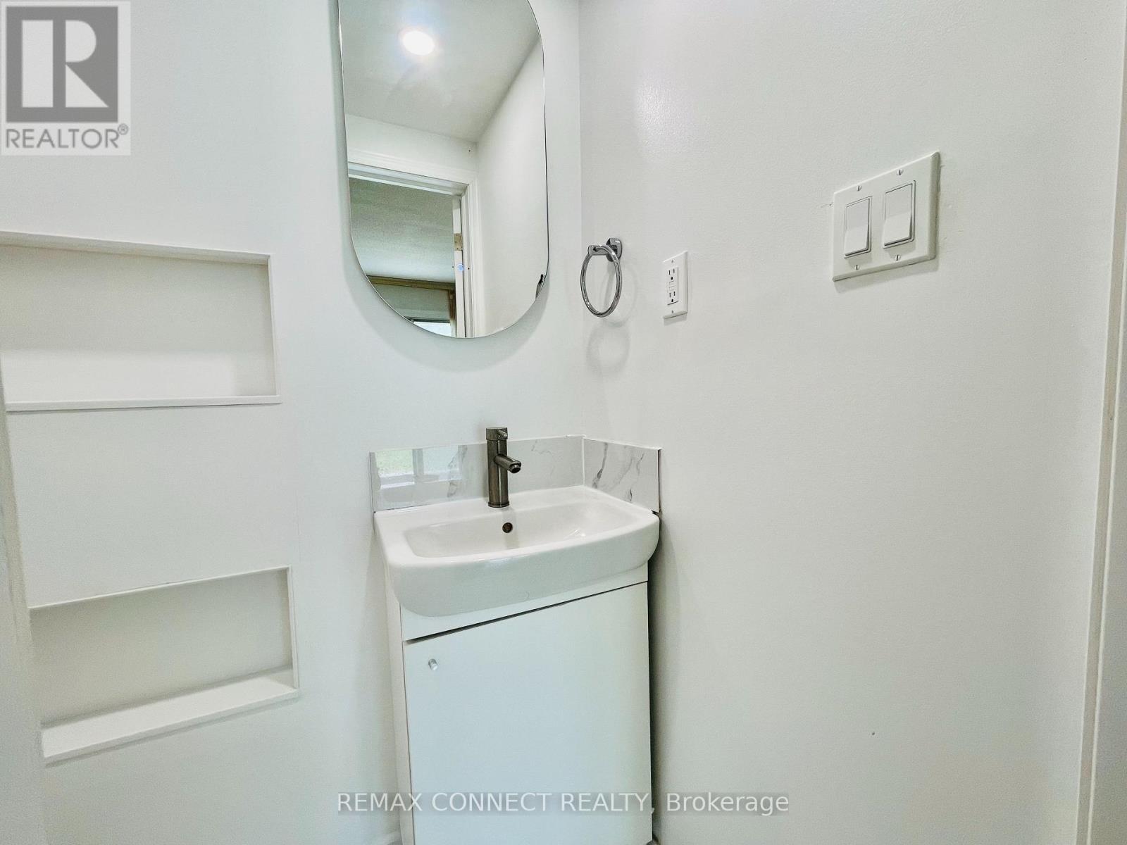 Ground Floor Studio - 99 Bushmills Square Property Photo 13