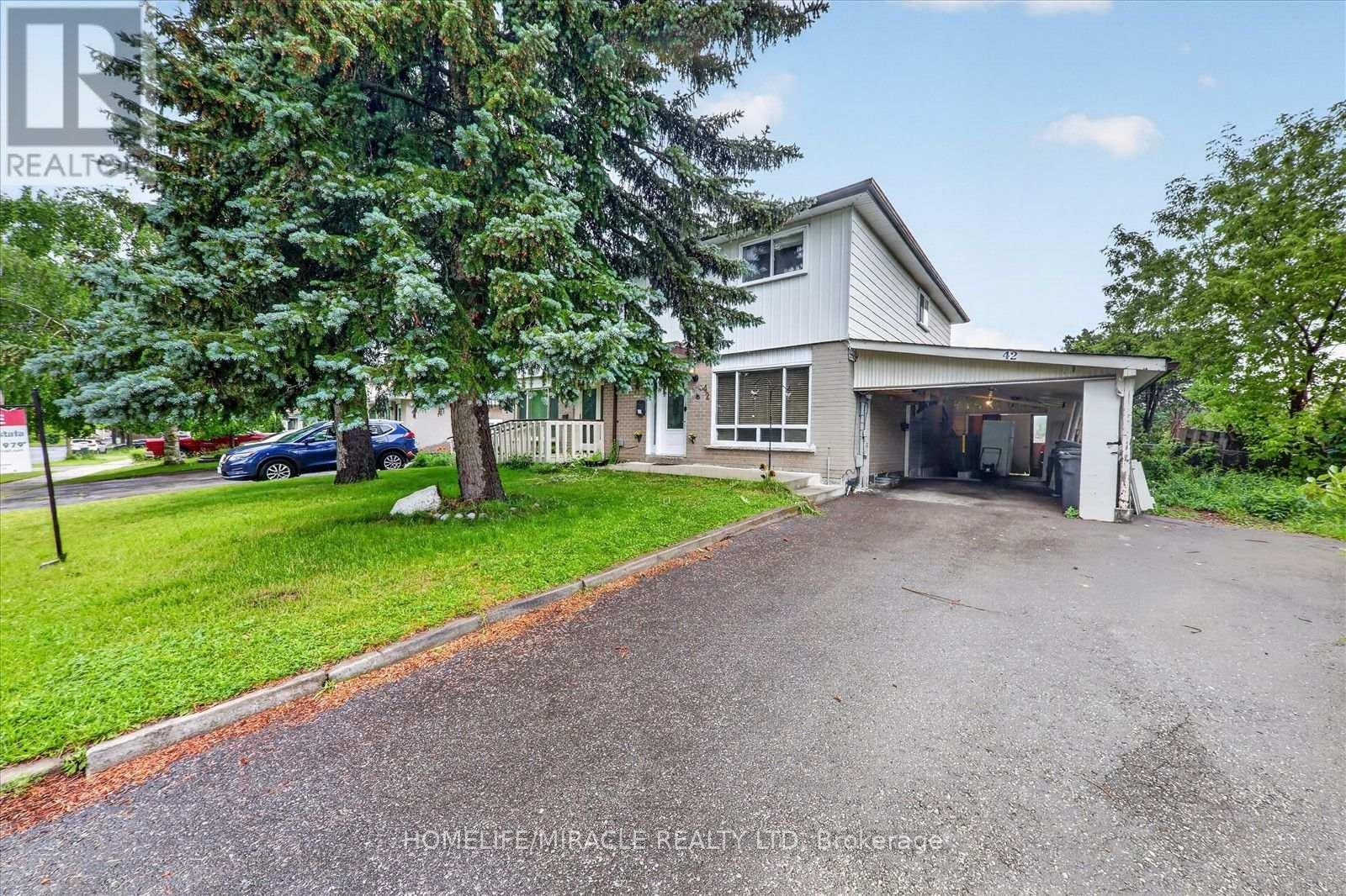 42 Nahanni Terrace Property Photo 1