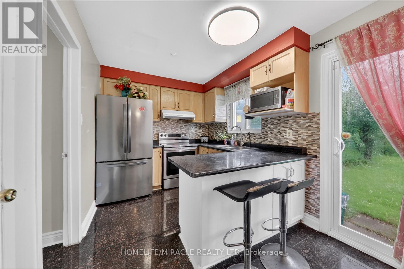 42 Nahanni Terrace Property Photo 15