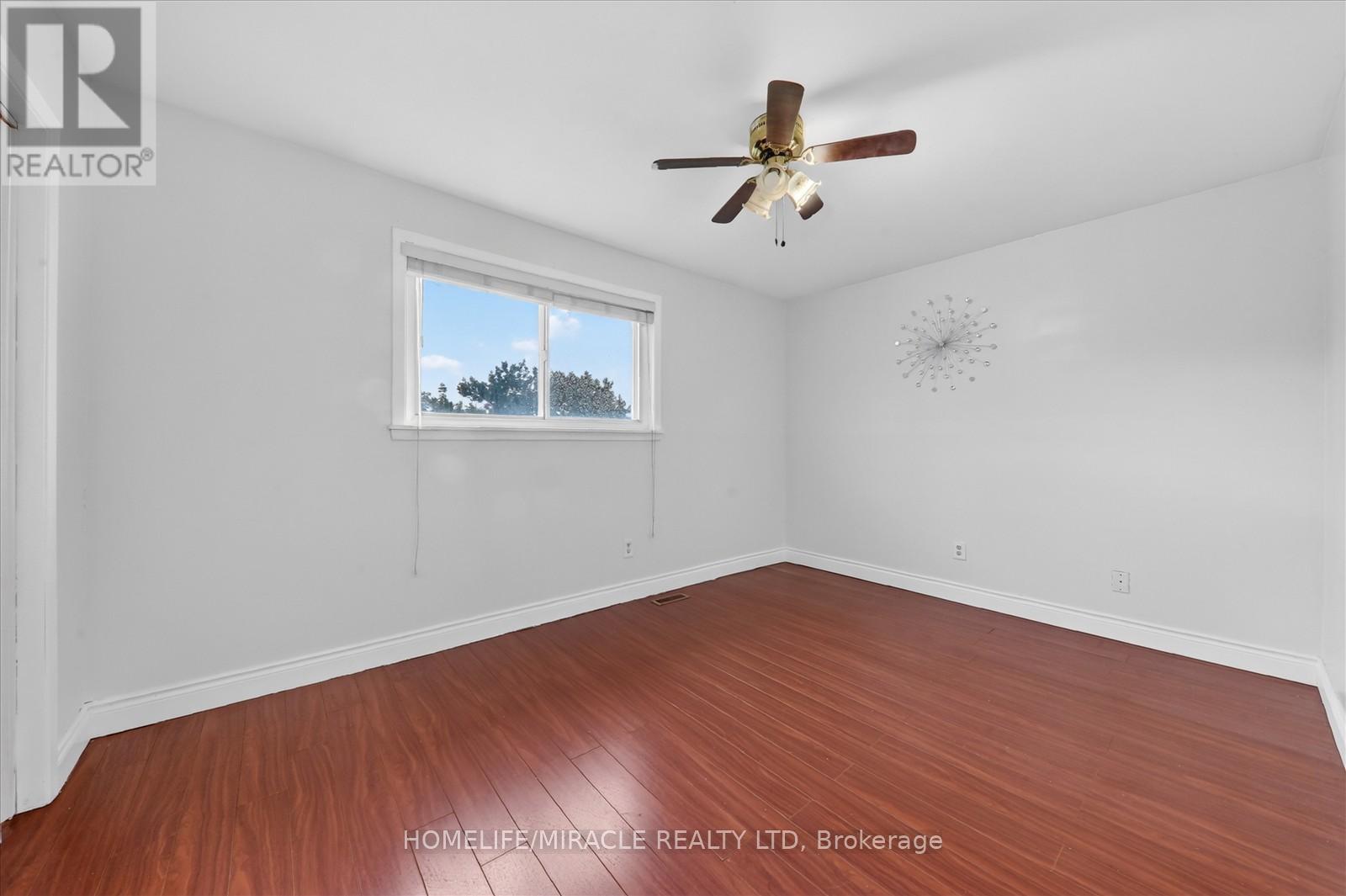 42 Nahanni Terrace Property Photo 21