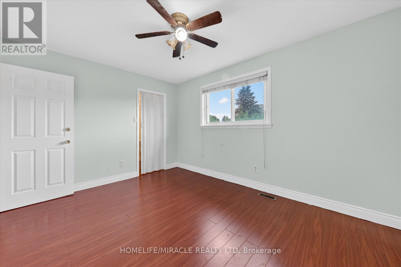 42 Nahanni Terrace Property Photo 22