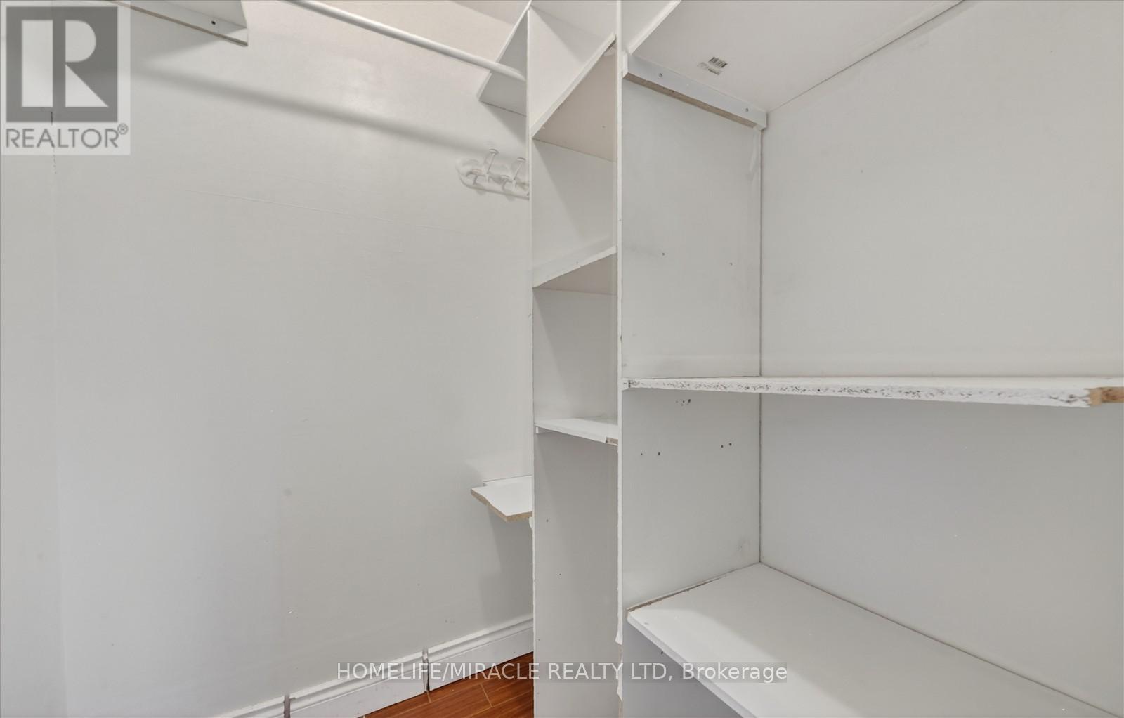 42 Nahanni Terrace Property Photo 23