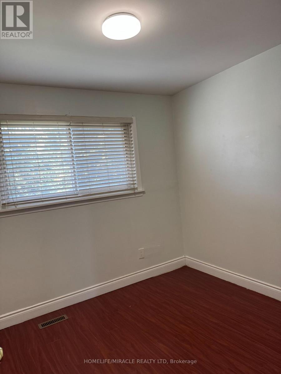 42 Nahanni Terrace Property Photo 31