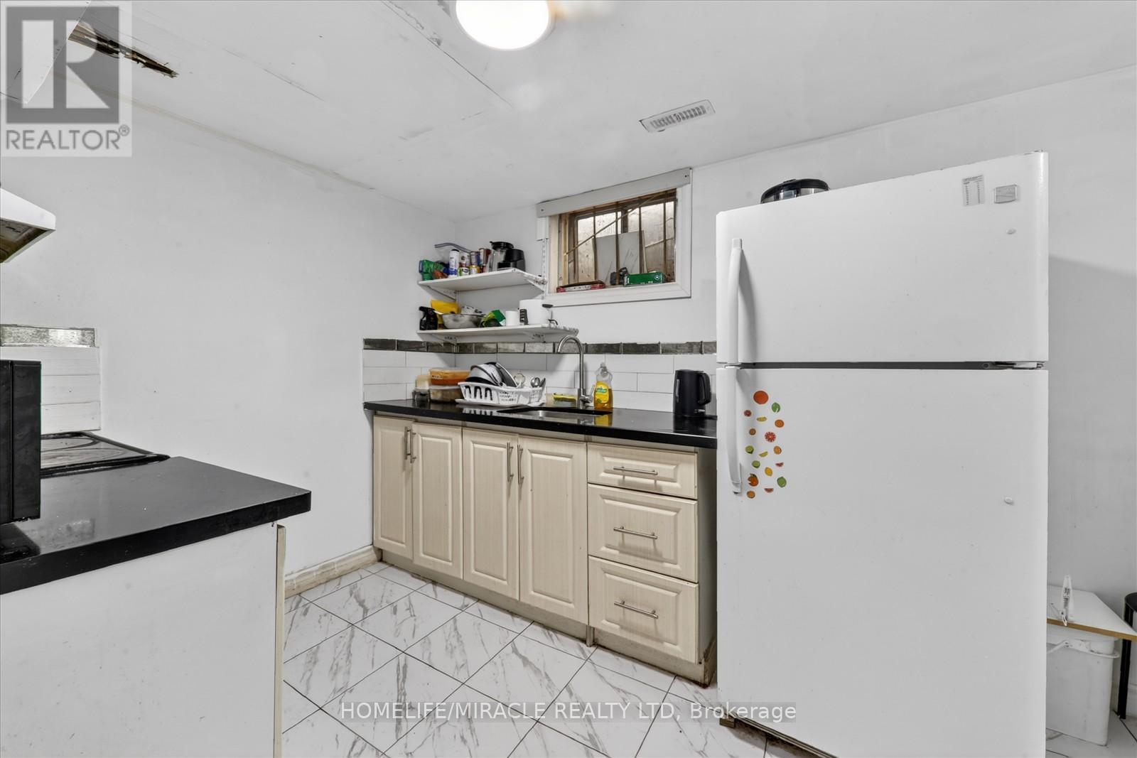 42 Nahanni Terrace Property Photo 43
