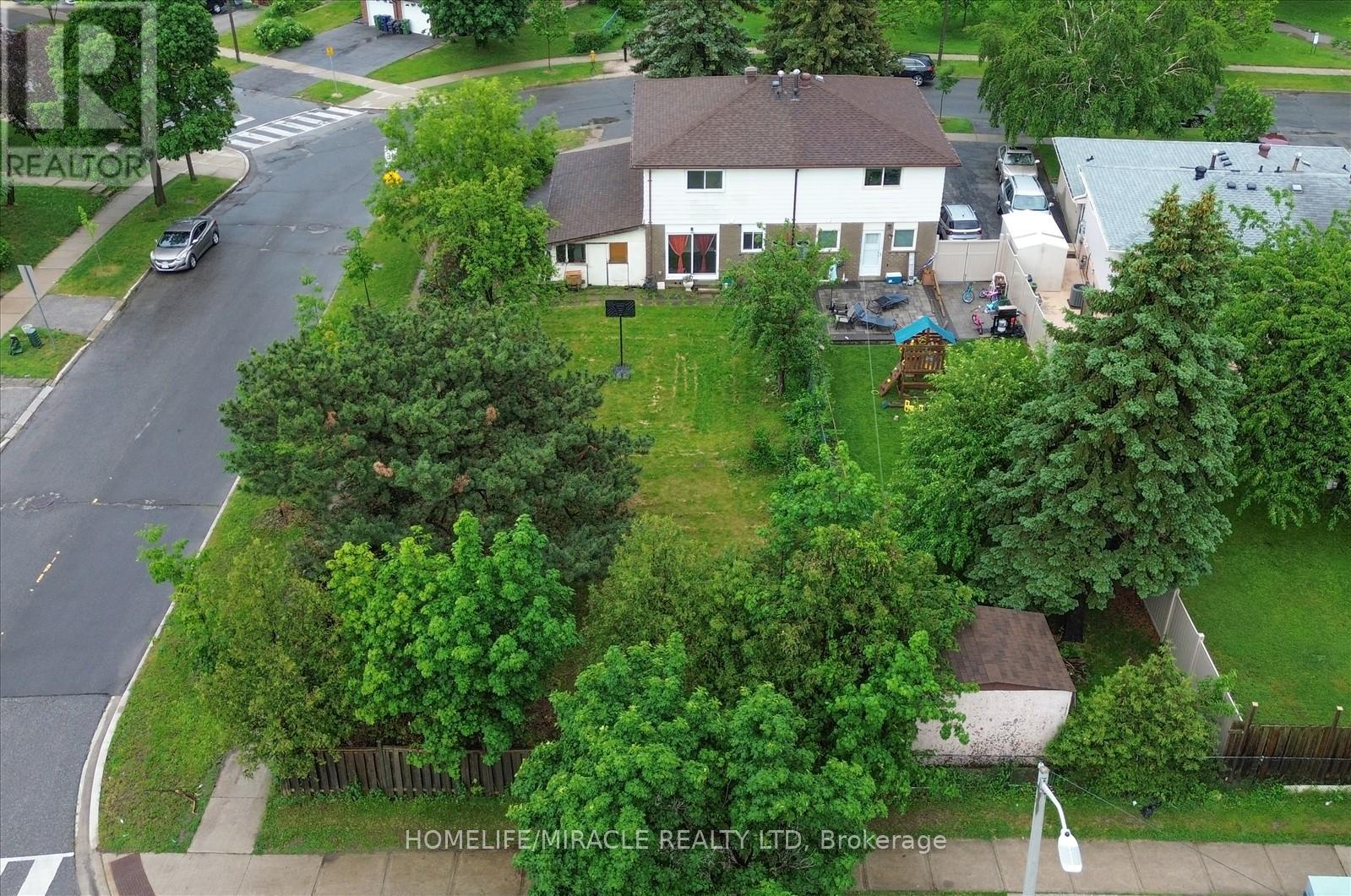 42 Nahanni Terrace Property Photo 48