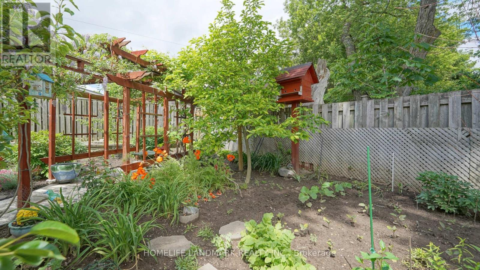 44 Mill Street Property Photo 39