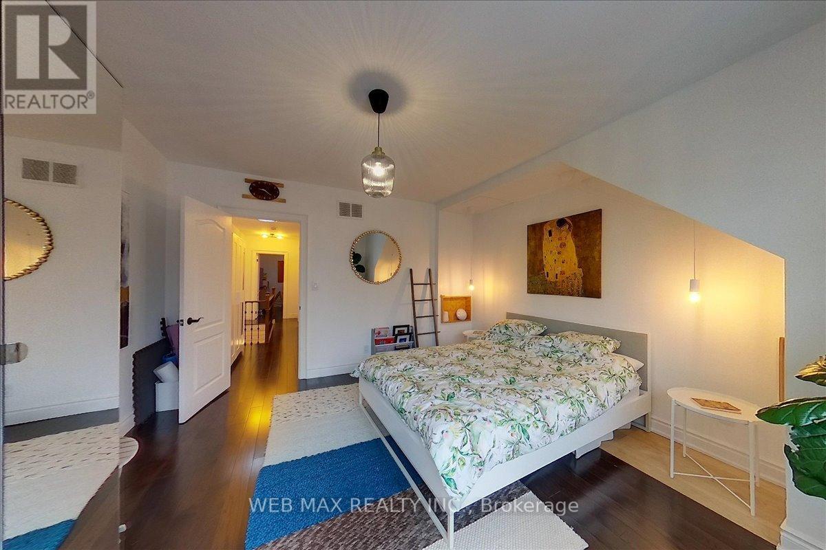 173 Milverton Boulevard Property Photo 18