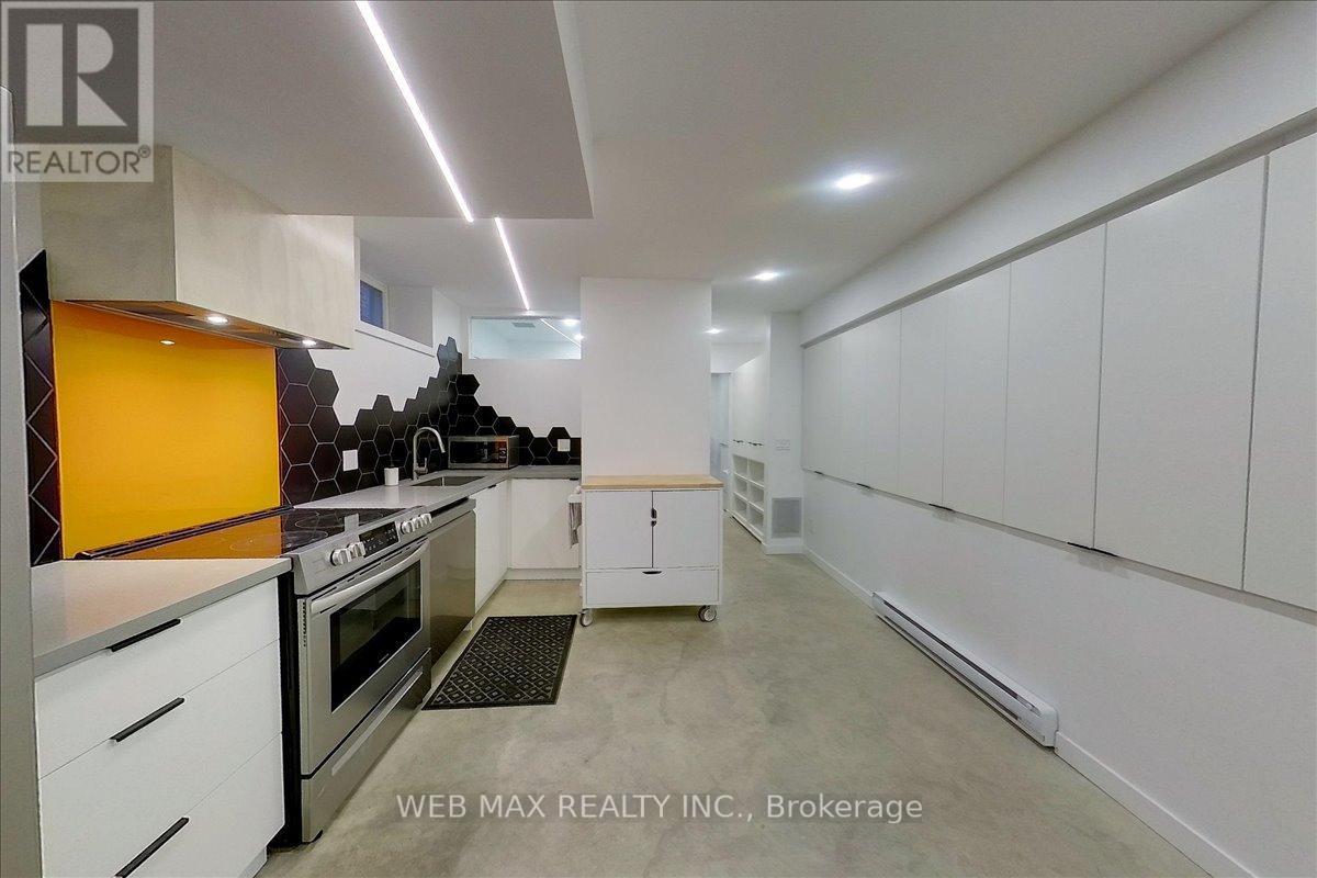 173 Milverton Boulevard Property Photo 34