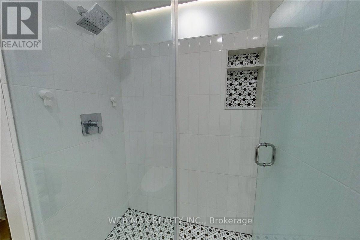 173 Milverton Boulevard Property Photo 38