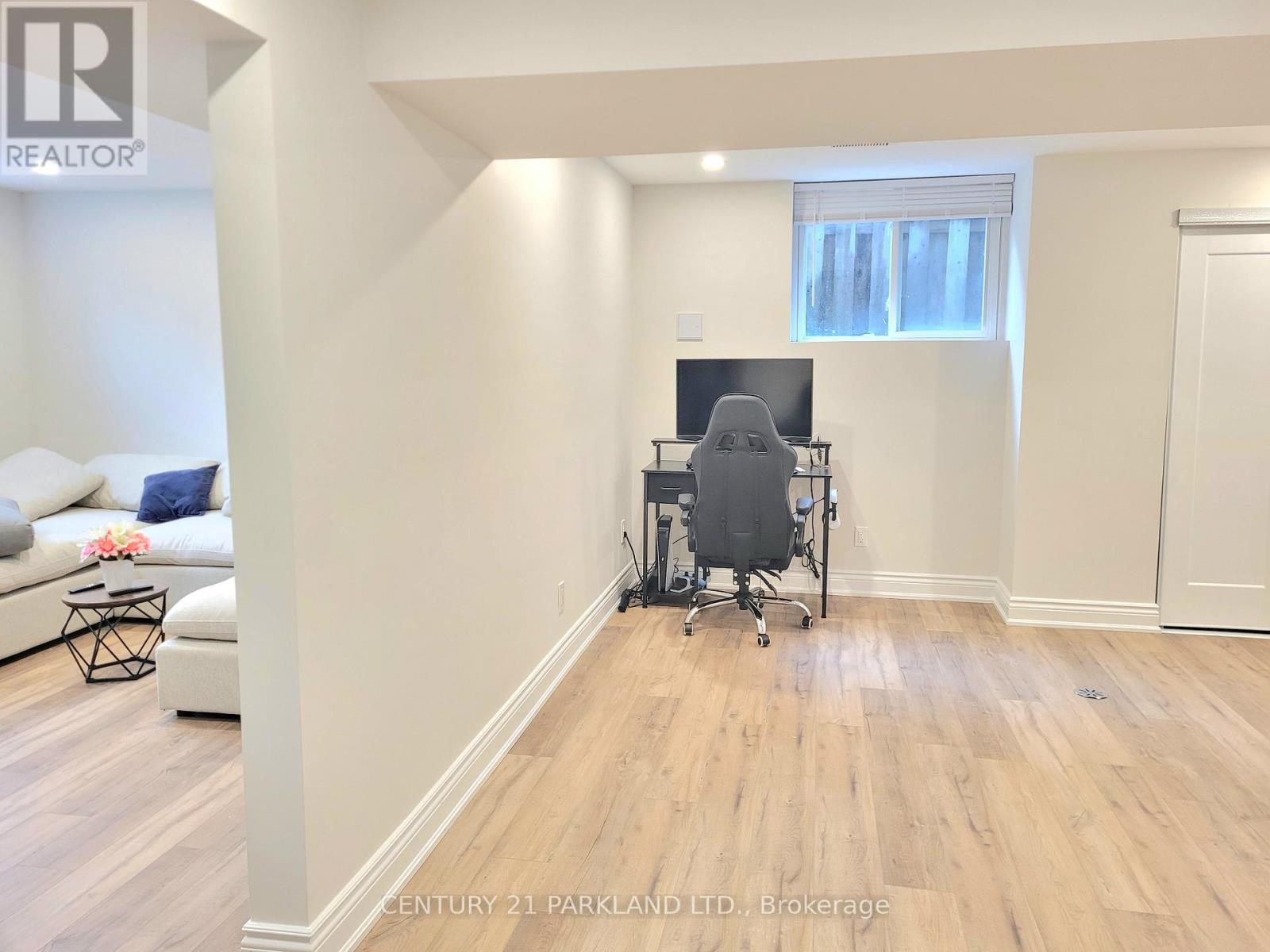 21 Heda Court Property Photo 36