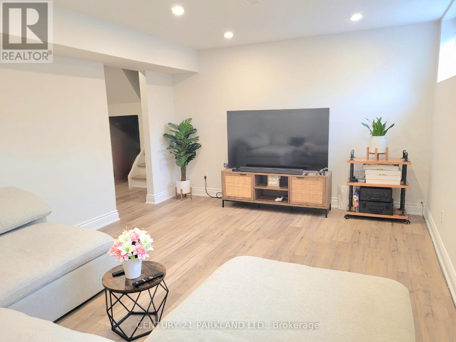 21 Heda Court Property Photo 37