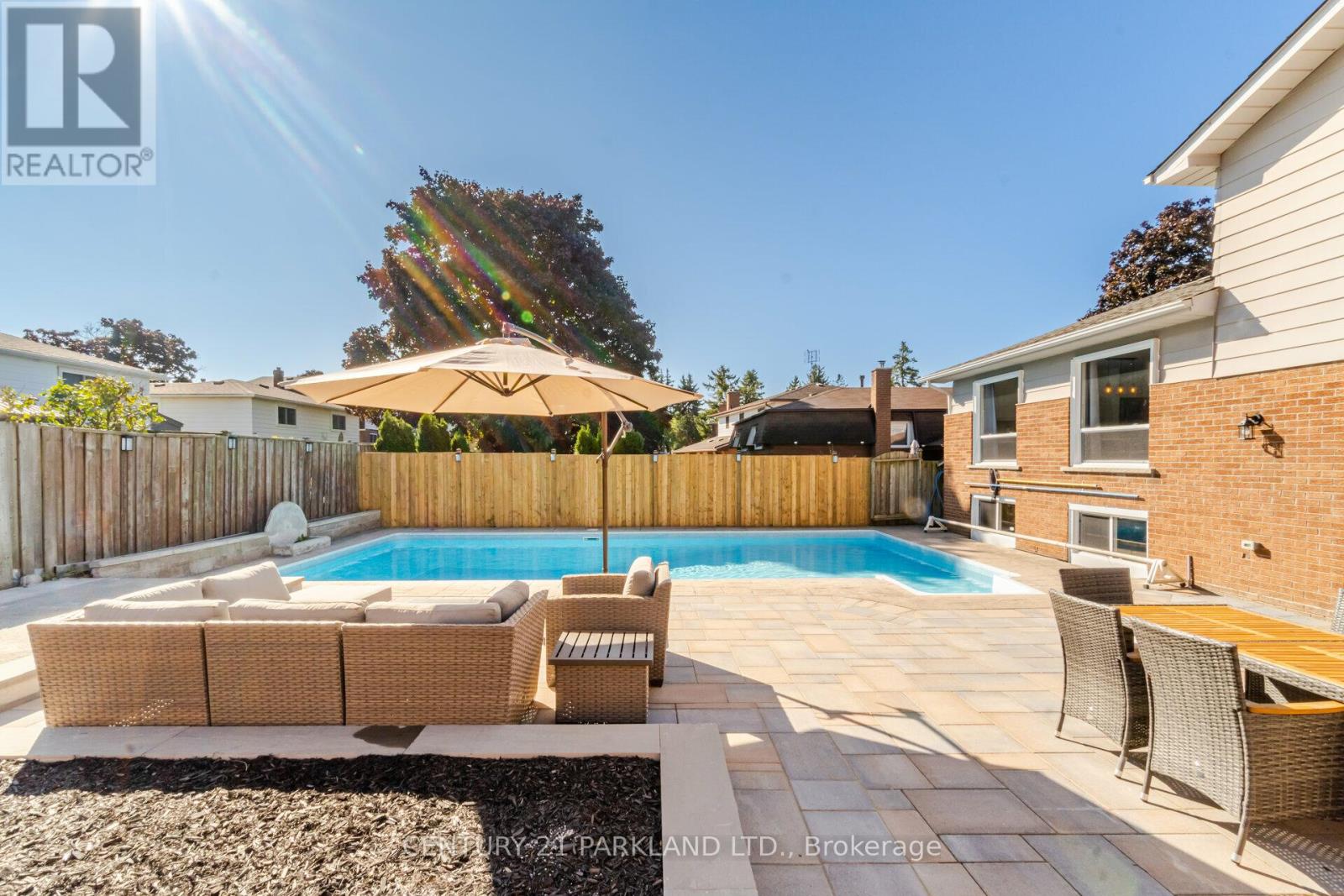 21 Heda Court Property Photo 47