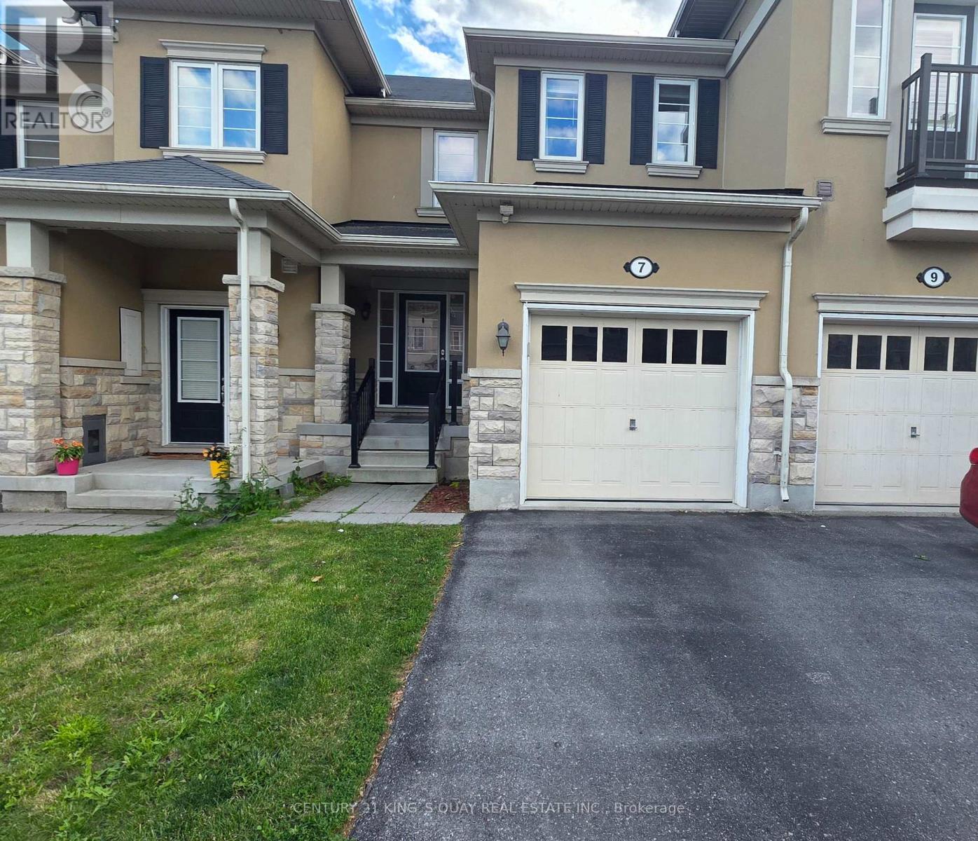 7 STOTTS TERRACE Property Photo 1