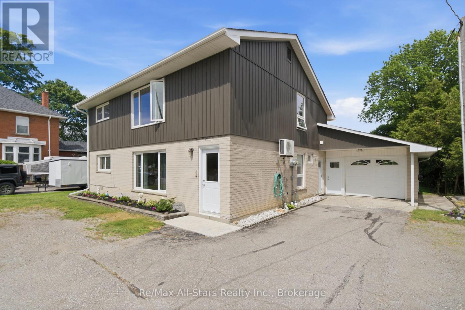 20013 Highway 12 Road Property Photo 1
