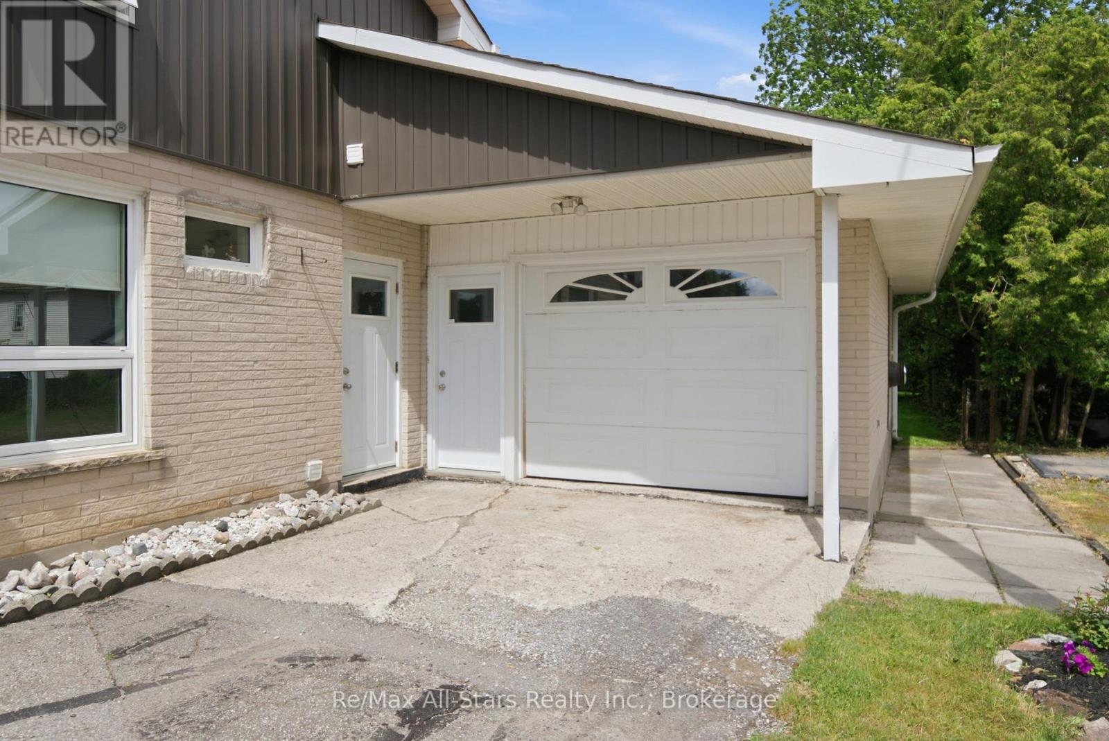 20013 Highway 12 Road Property Photo 2