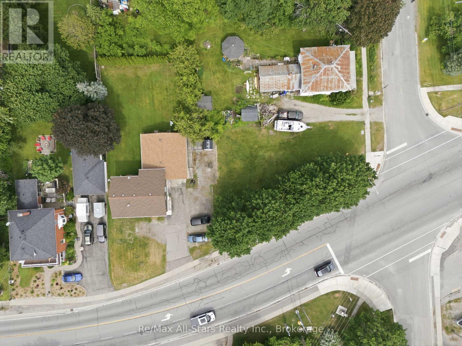 20013 Highway 12 Road Property Photo 7