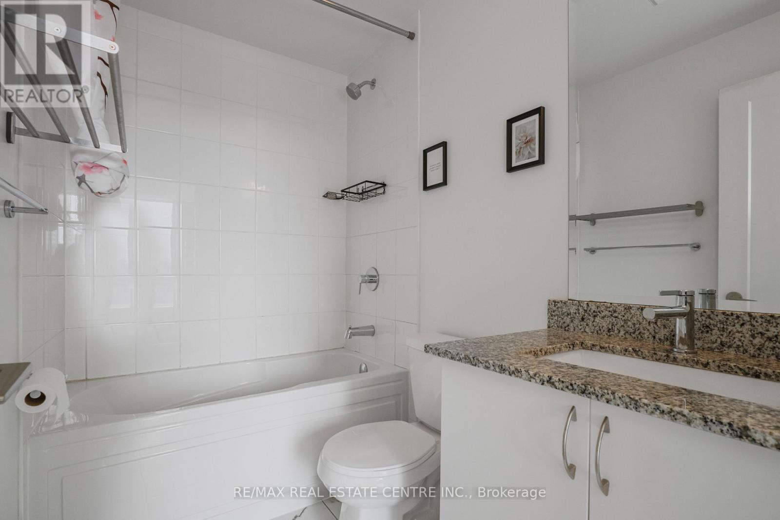 309 - 3220 Sheppard Avenue E Property Photo 19