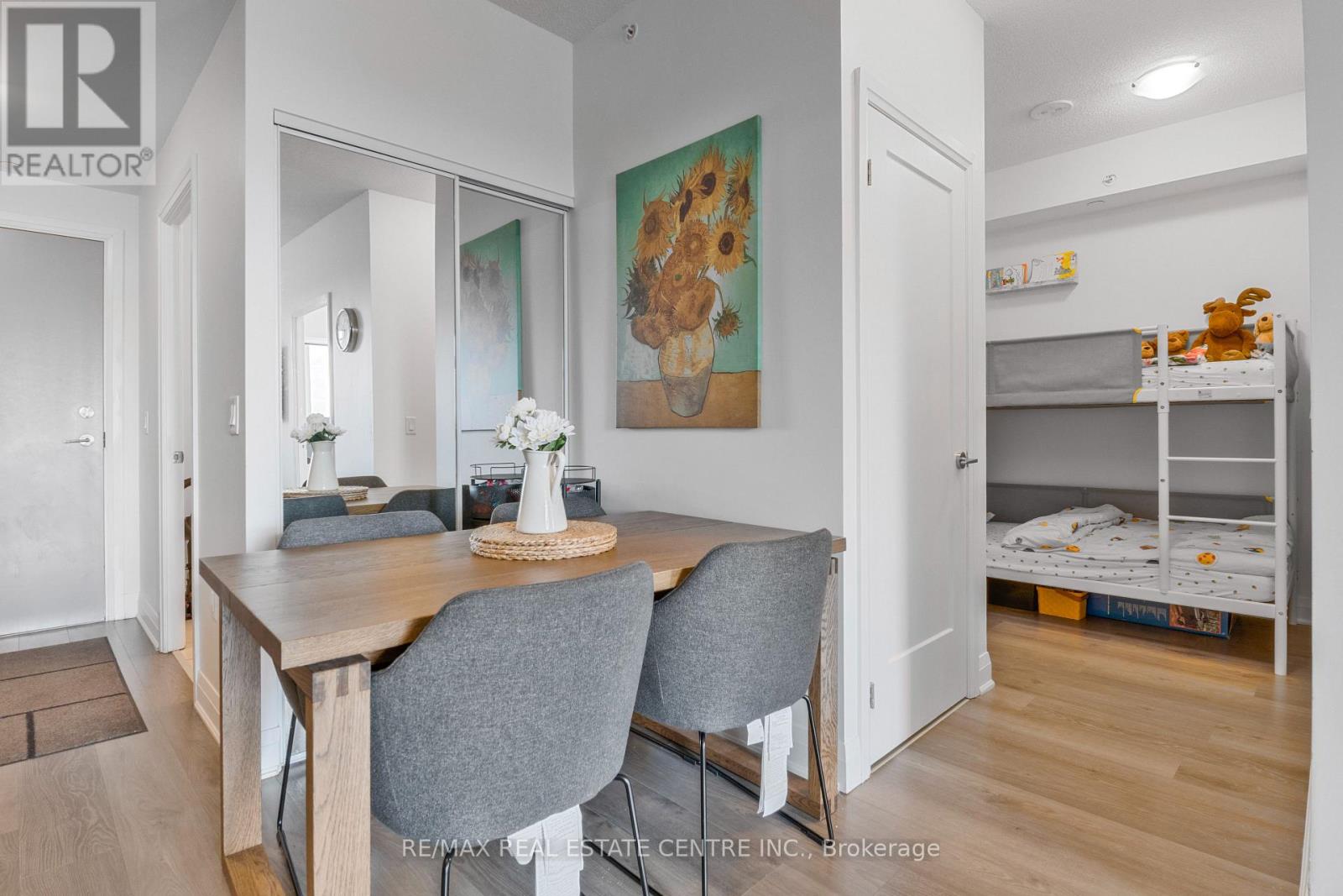 309 - 3220 Sheppard Avenue E Property Photo 29