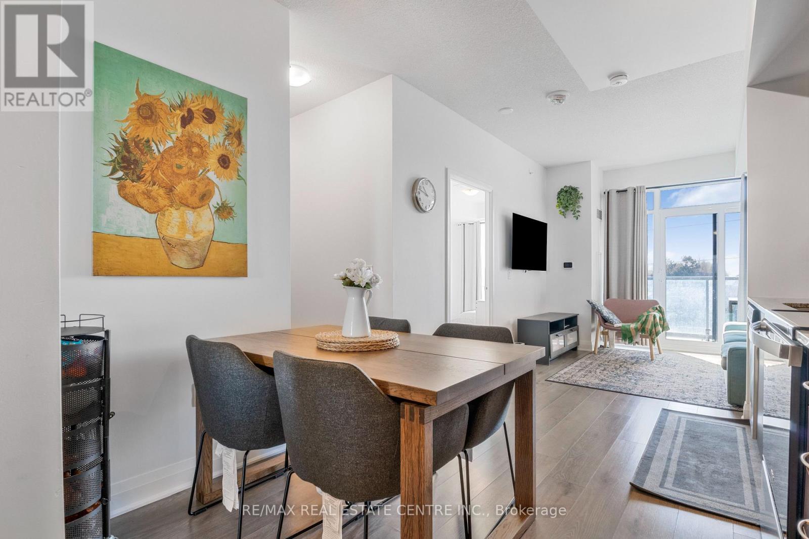 309 - 3220 Sheppard Avenue E Property Photo 41